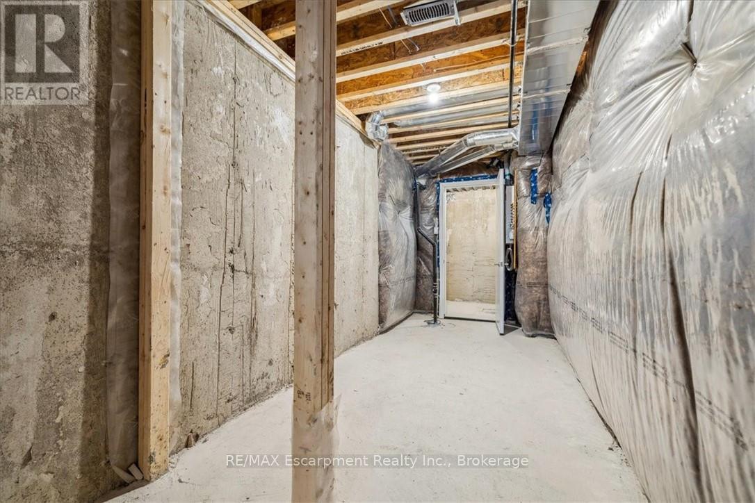 1396 National Common, Burlington, Ontario  L7P 0V6 - Photo 35 - W13228190