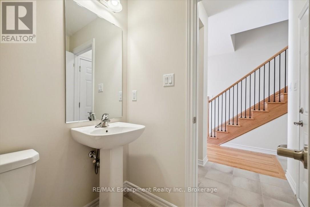 1396 National Common, Burlington, Ontario  L7P 0V6 - Photo 5 - W13228190