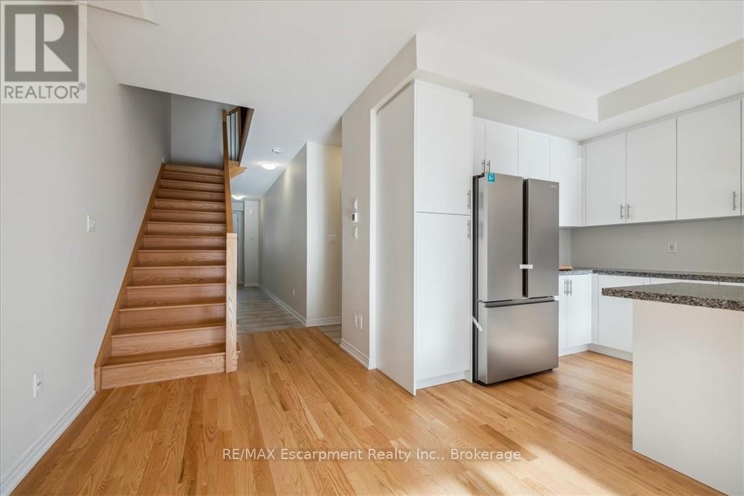 1396 National Common, Burlington, Ontario  L7P 0V6 - Photo 6 - W13228190
