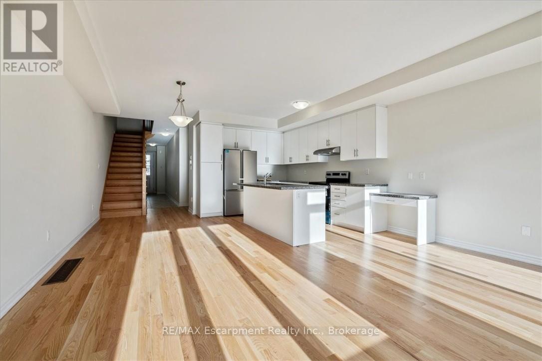 1396 National Common, Burlington, Ontario  L7P 0V6 - Photo 7 - W13228190