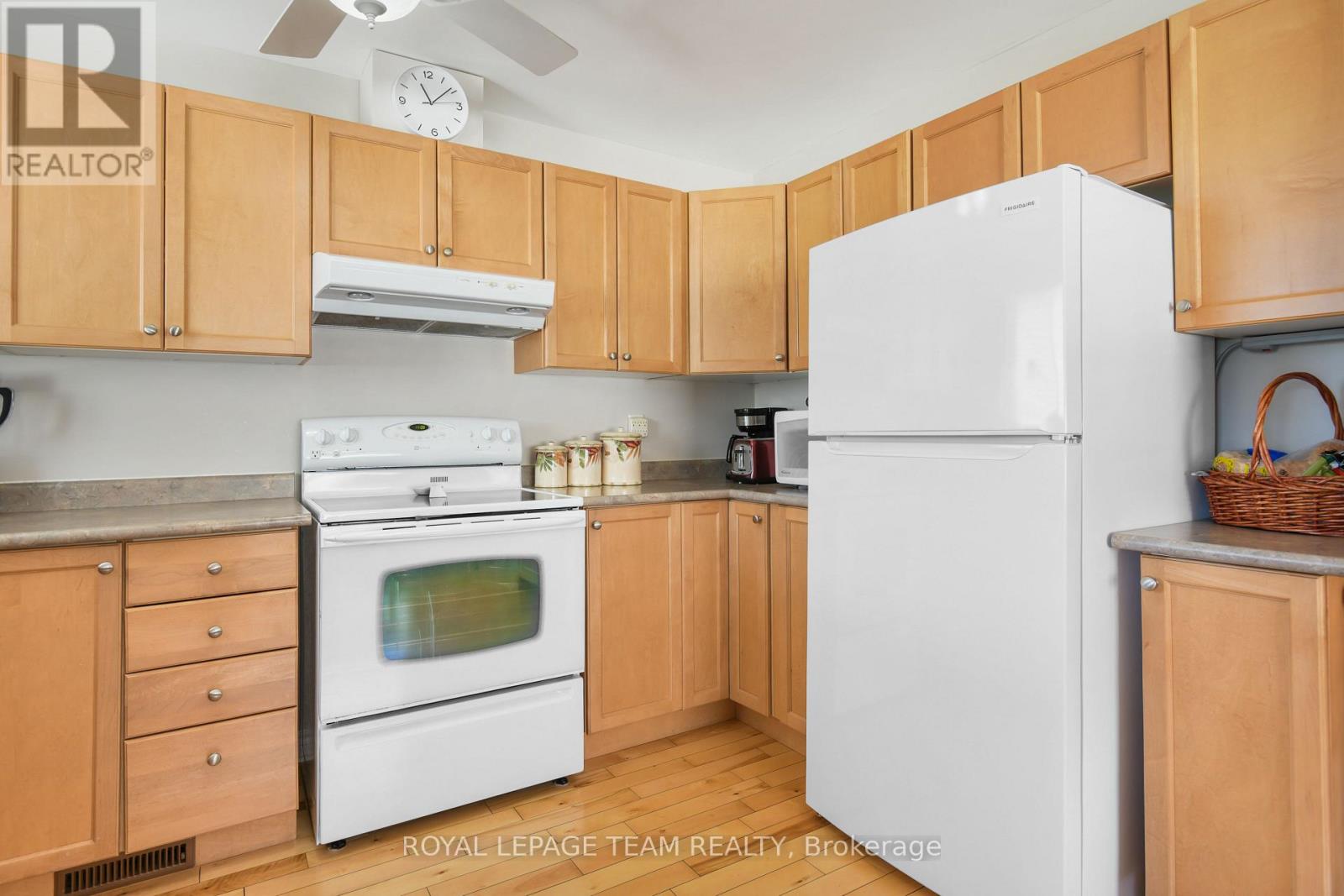 50 Frieday Street, Arnprior, Ontario K7S 0A6 - Photo 12 - X13228184