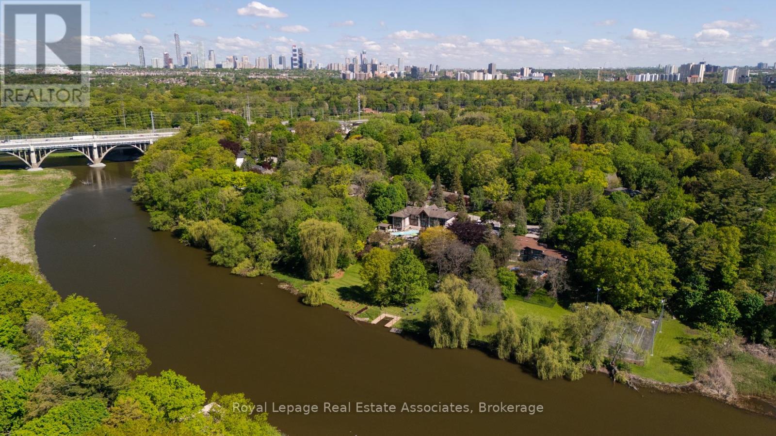 1510 Pinetree Crescent, Mississauga, Ontario  L5G 2S8 - Photo 49 - W13227940