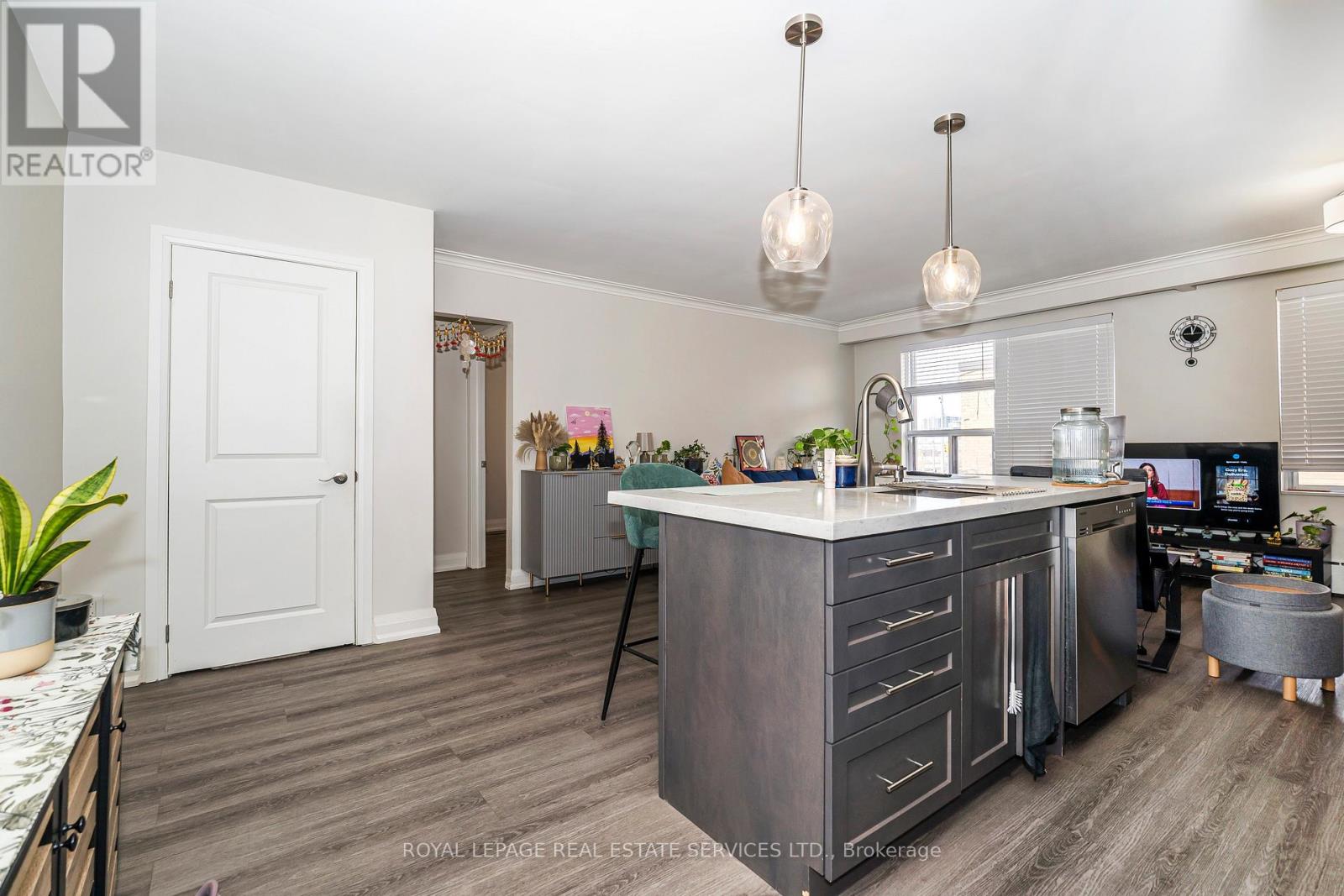 9 - 2637 Keele Street E, Toronto, Ontario  M6L 2P2 - Photo 2 - W13227966
