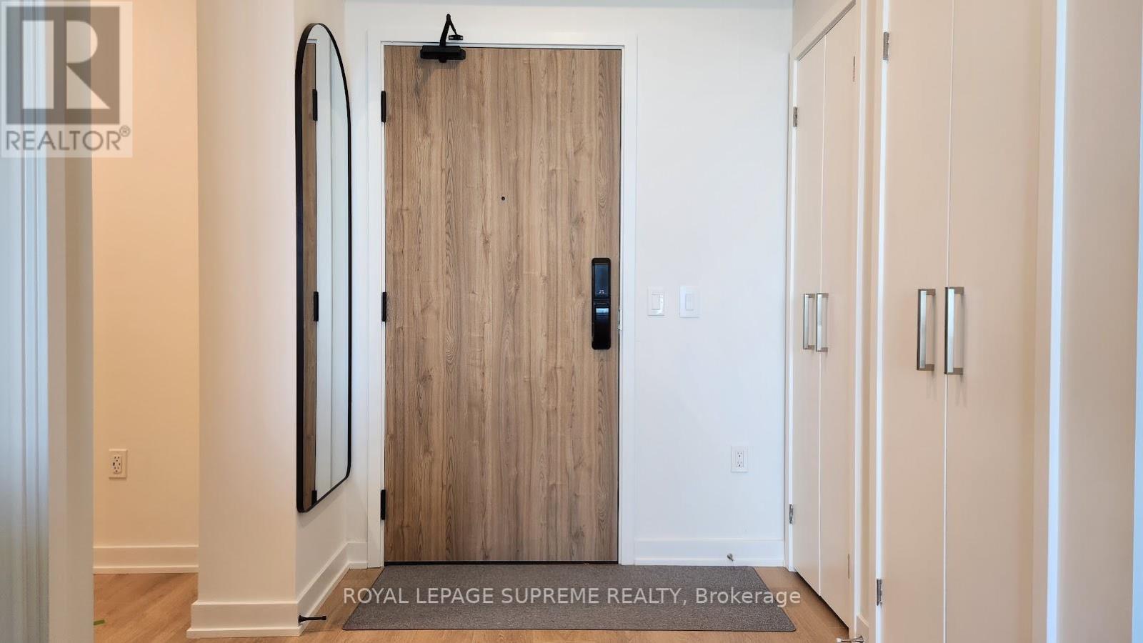 2705 - 1 Fairview Road E, Mississauga, Ontario  L5A 0B4 - Photo 18 - W13228032