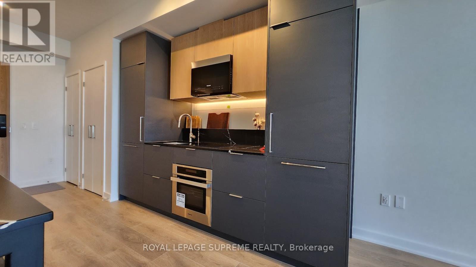 2705 - 1 Fairview Road E, Mississauga, Ontario  L5A 0B4 - Photo 4 - W13228032