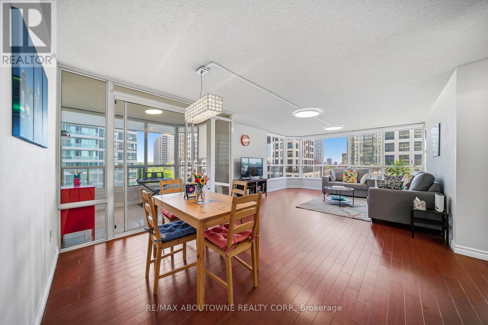611 - 55 Elm Drive, Mississauga, Ontario  L5B 3Z3 - Photo 13 - W13228040