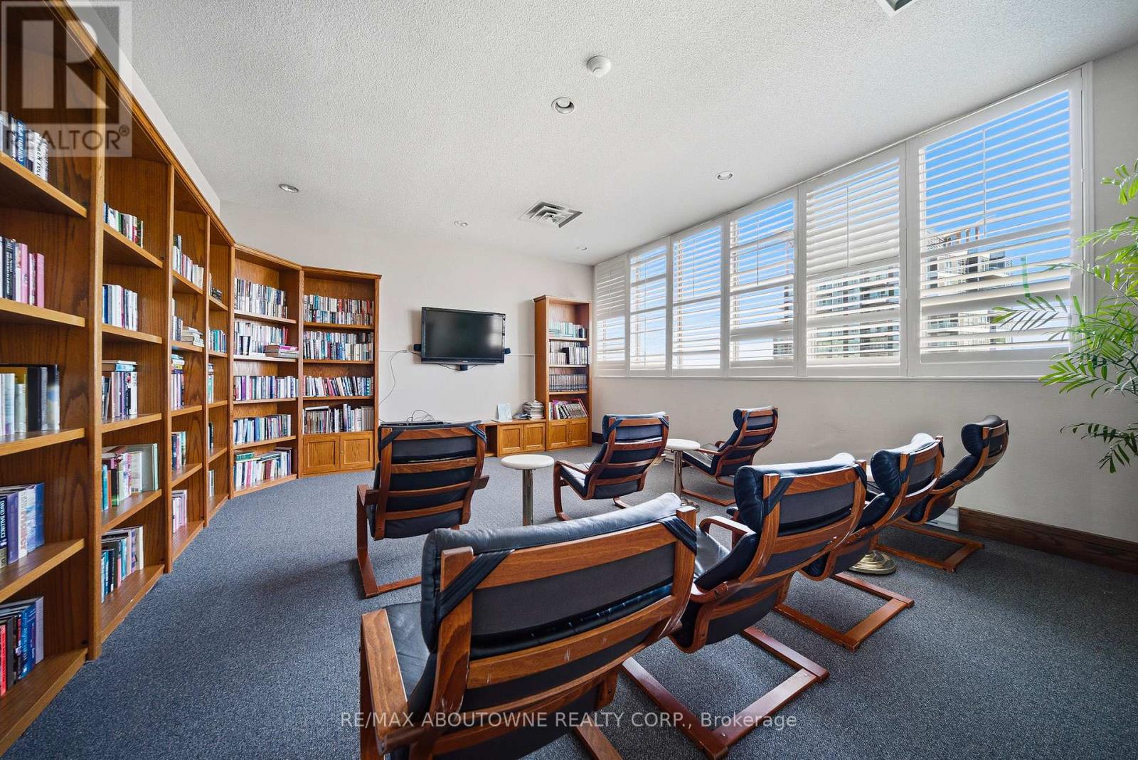 611 - 55 Elm Drive, Mississauga, Ontario  L5B 3Z3 - Photo 34 - W13228040