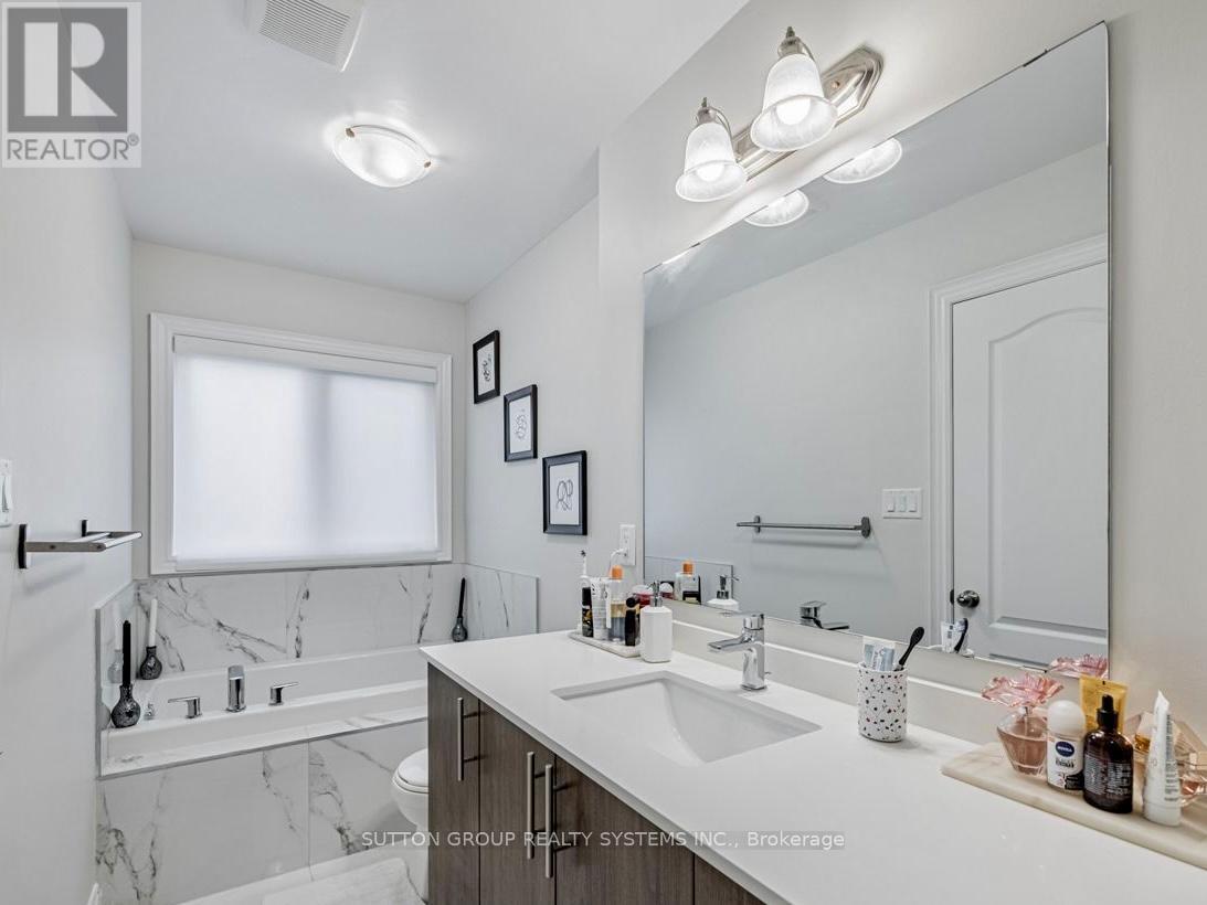 1338 Restivo Lane, Milton, Ontario  L9E 1K2 - Photo 14 - W13228070