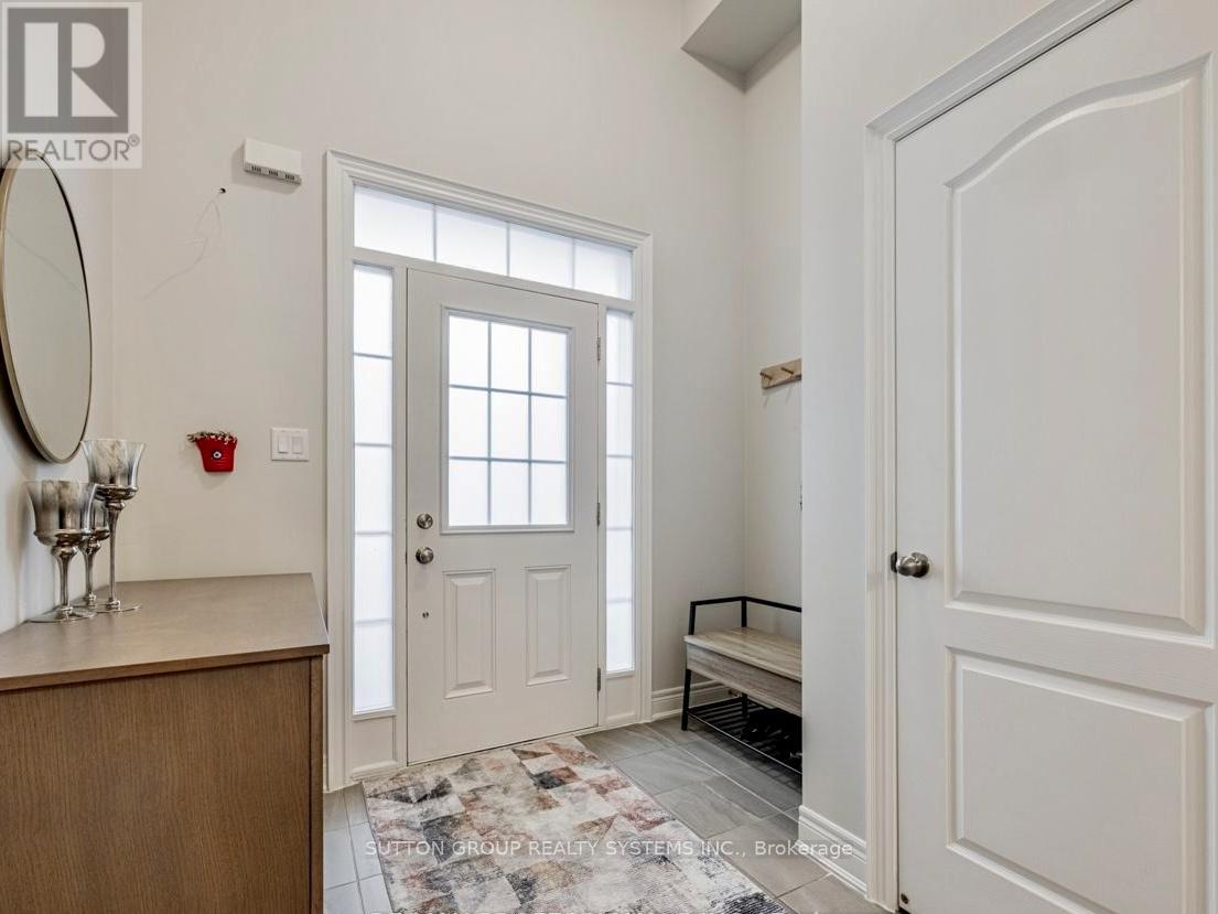 1338 Restivo Lane, Milton, Ontario  L9E 1K2 - Photo 2 - W13228070