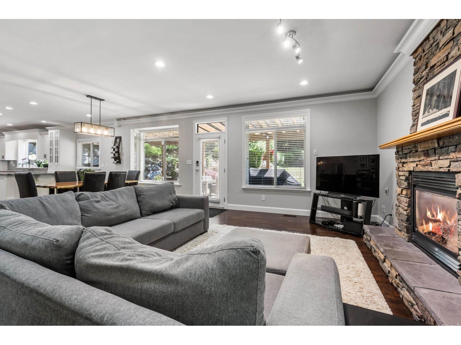 36319 Buckingham Drive, Abbotsford, British Columbia  V3G 3C8 - Photo 10 - R3130018