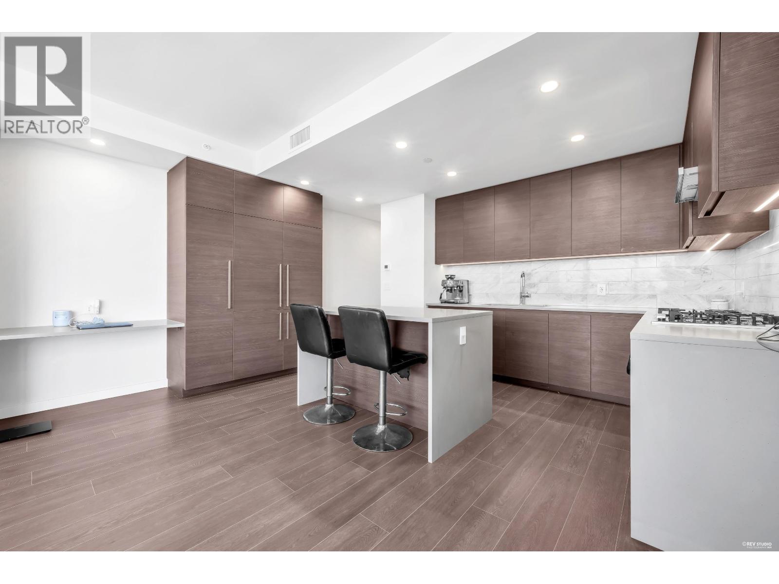 3202 2108 Gilmore Avenue, Burnaby, British Columbia  V5C 0N8 - Photo 3 - R3129868