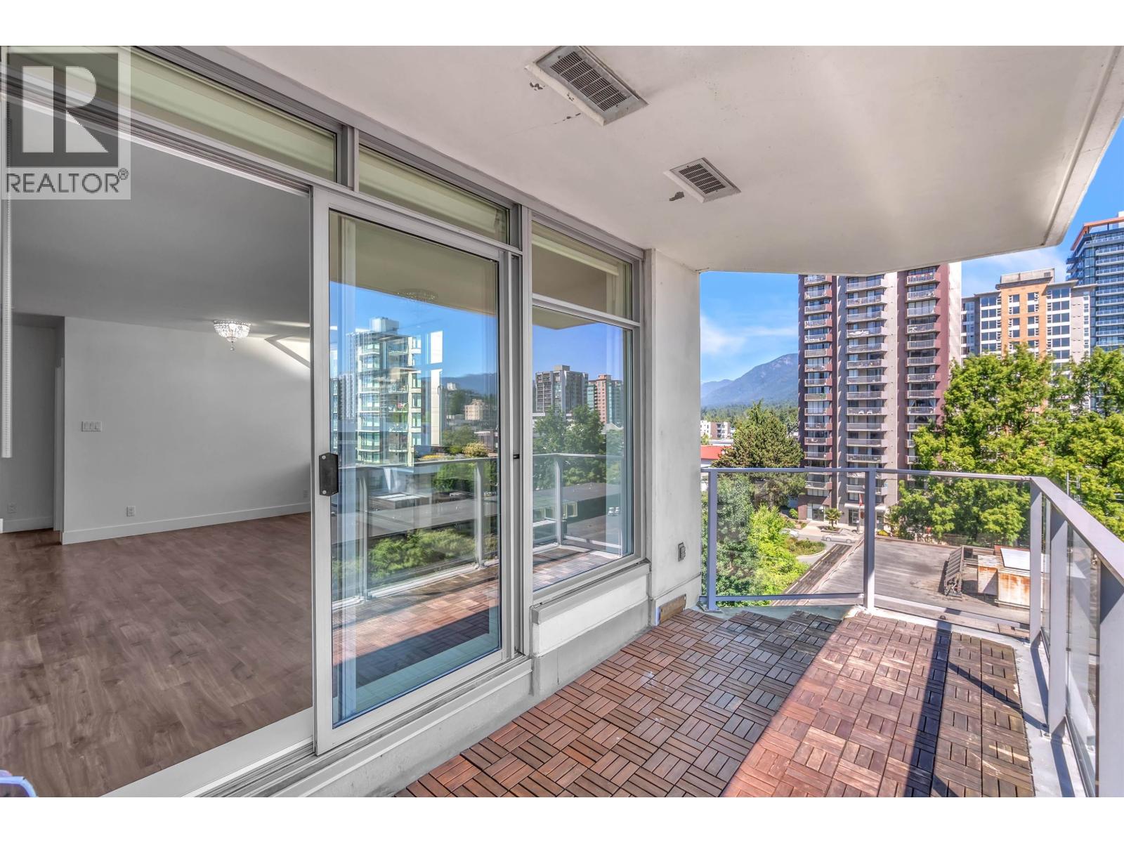 802 158 W 13th Street, North Vancouver, British Columbia  V7M 0A7 - Photo 32 - R3130442