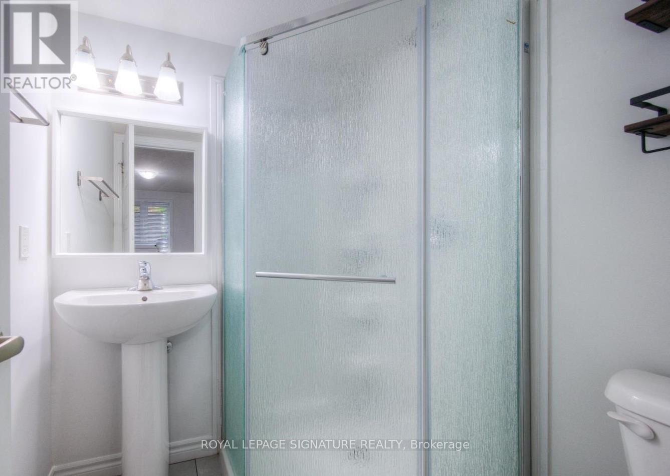 A6 - 374 Prospect Avenue, Kitchener, Ontario  N2A 0L2 - Photo 7 - X13228084