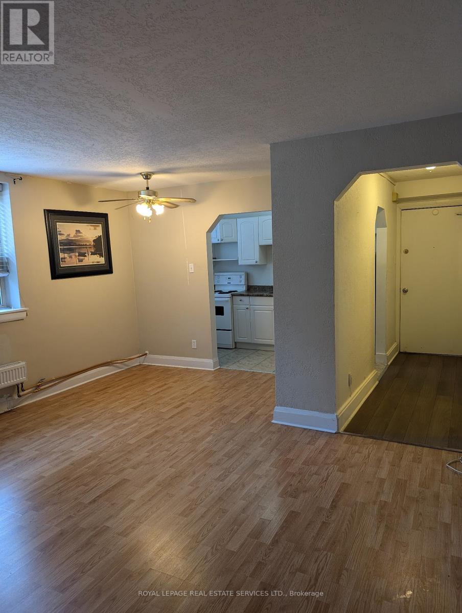 10 Rockwood Place, Hamilton, Ontario  L8N 2G2 - Photo 4 - X13228100