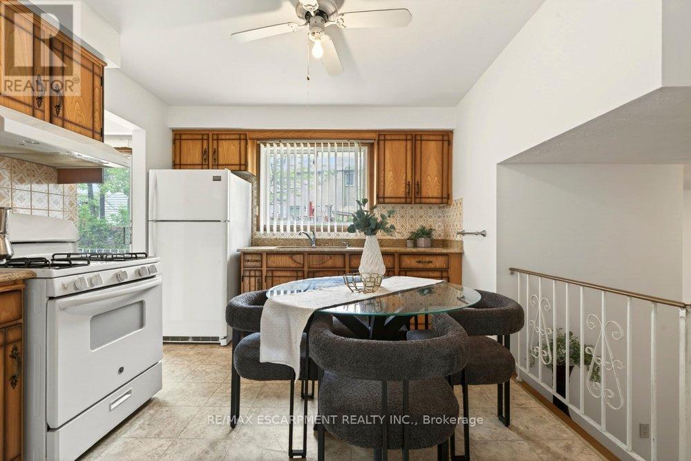 134 Greeningdon Drive, Hamilton, Ontario  L9A 3A9 - Photo 7 - X13228106