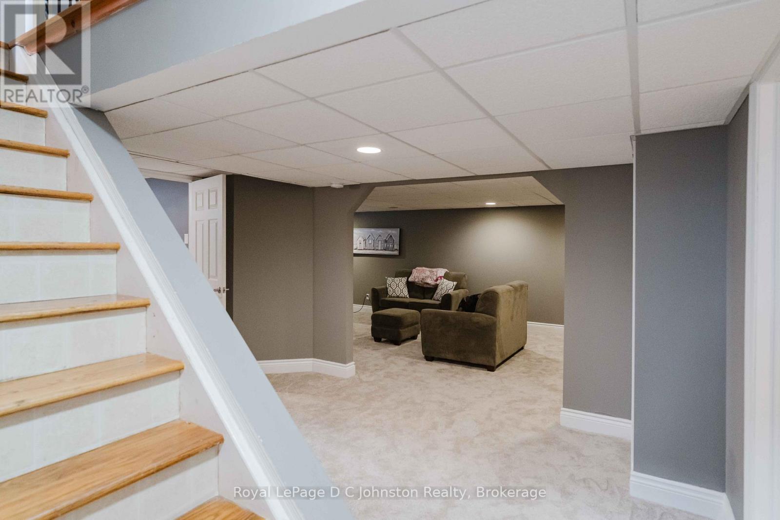 367 Crawford Street, Saugeen Shores, Ontario  N0H 2C2 - Photo 18 - X13228134