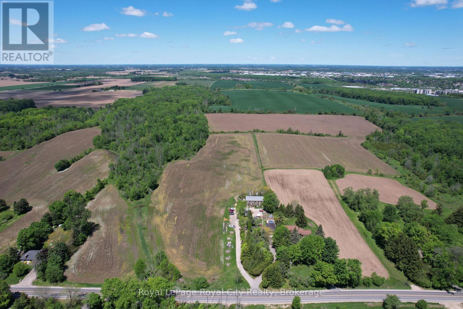 7096 Fife Road, Guelph/eramosa, Ontario N1H 6J4 - Photo 2 - X13228196