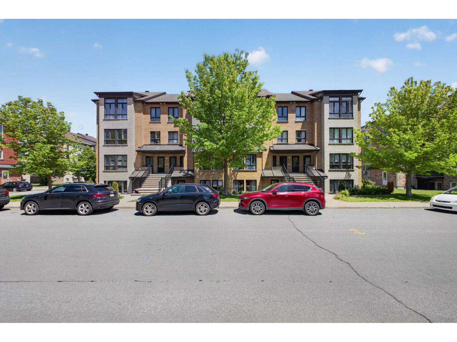 6255 Rue Charpentier|#3 Brossard Quebec Canada J4Z0L8 2