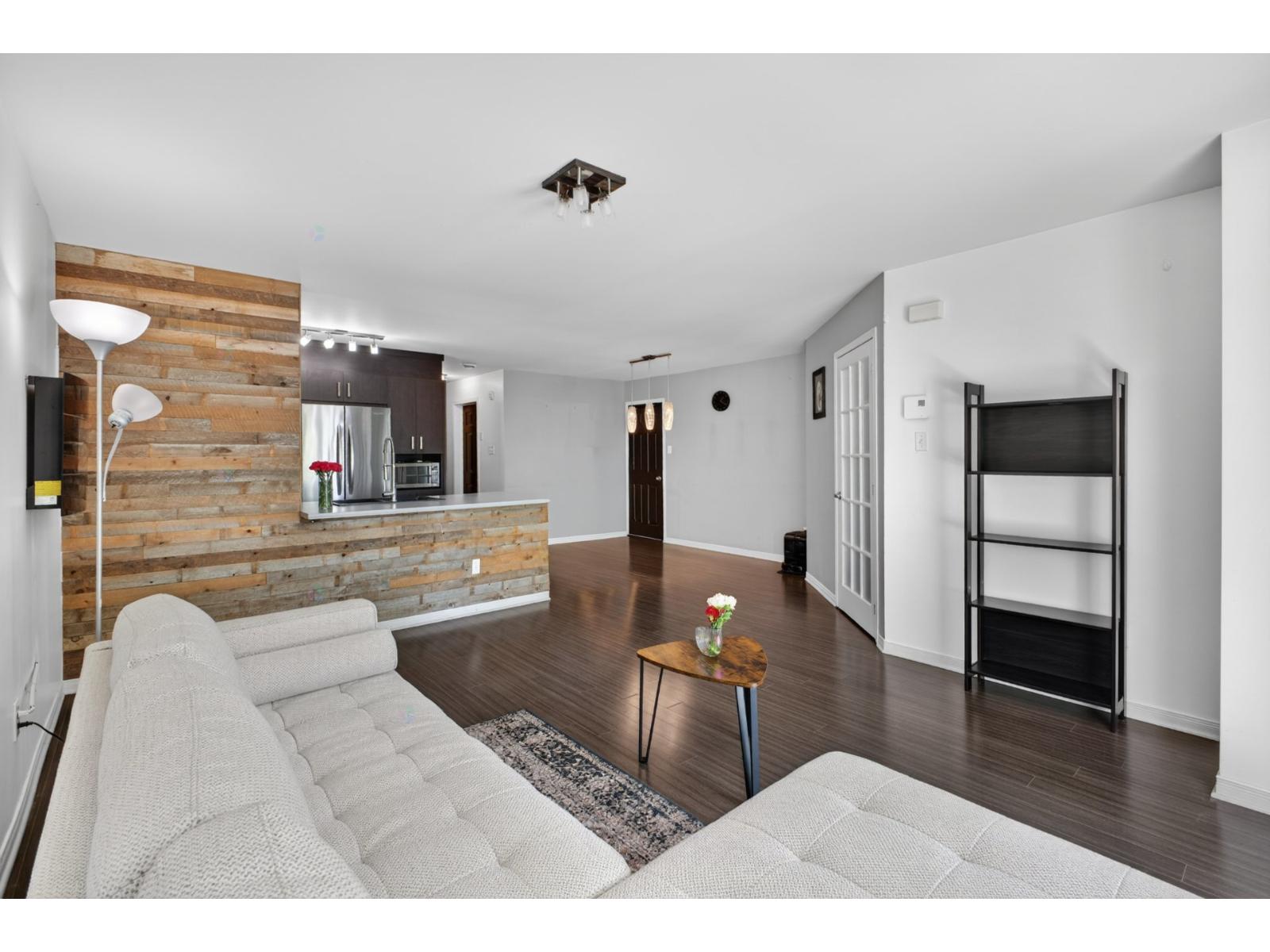 6255 Rue Charpentier|#3 Brossard Quebec Canada J4Z0L8 4