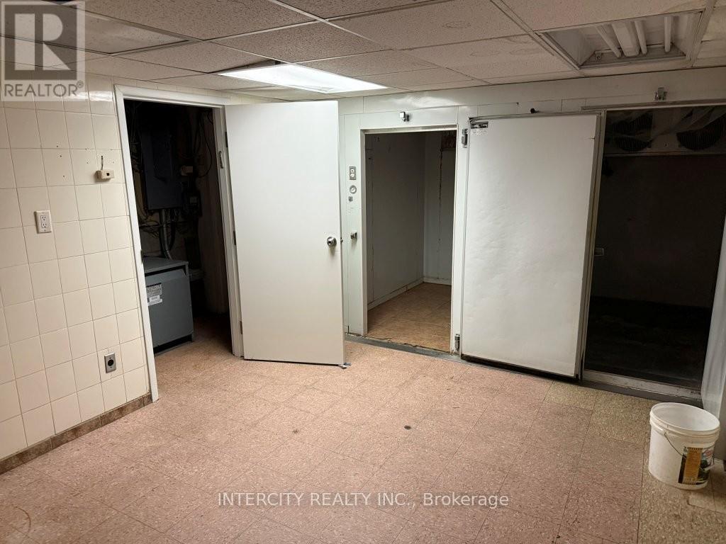 1st Floor & 2nd Floor - 3519 Bathurst Street, Toronto, Ontario  M6B 3B5 - Photo 35 - C13226704