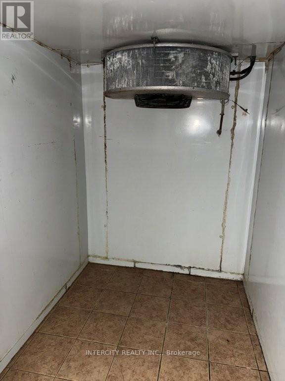 1st Floor & 2nd Floor - 3519 Bathurst Street, Toronto, Ontario  M6B 3B5 - Photo 45 - C13226704