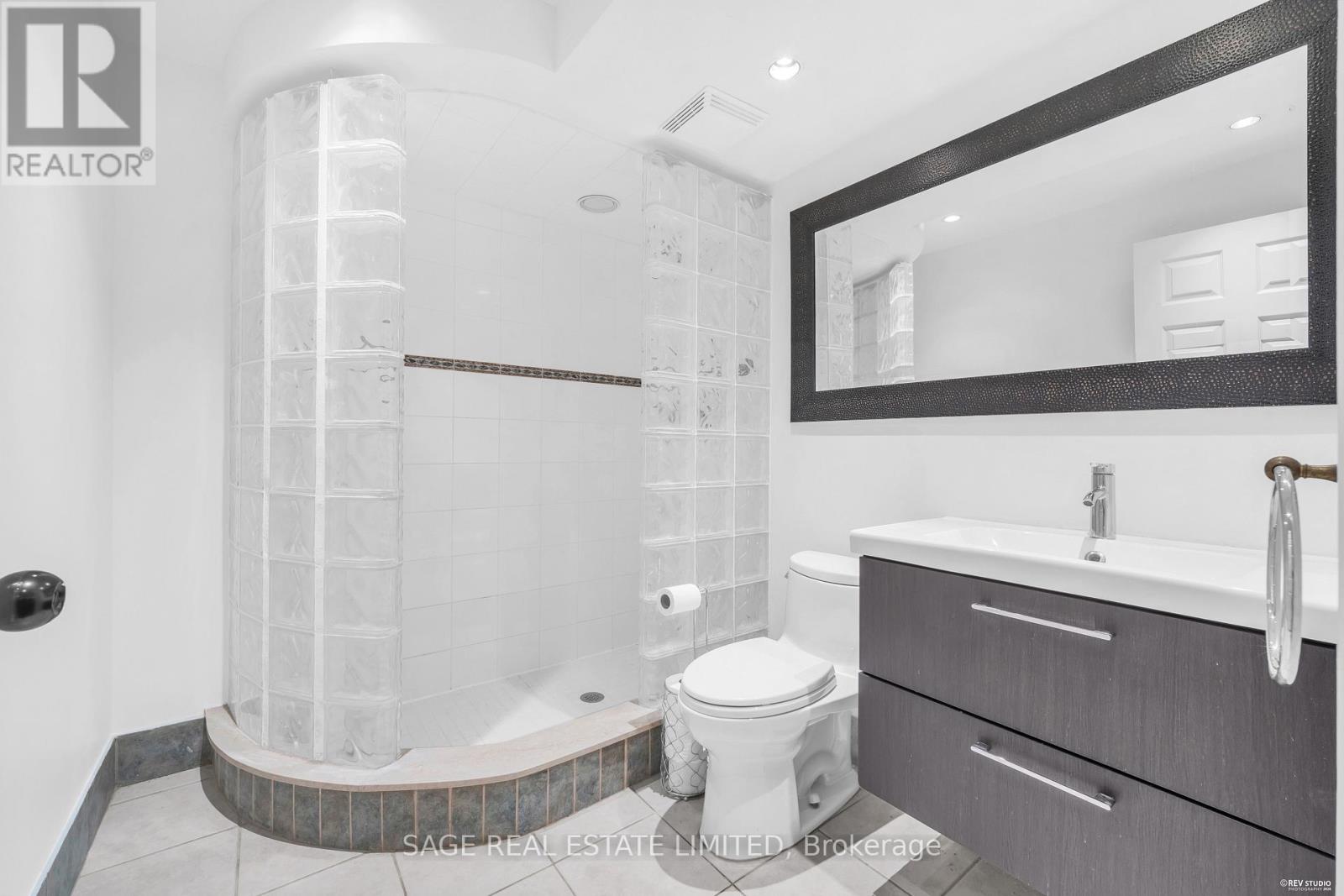 Basement - 53 Don Valley Drive, Toronto, Ontario  M4K 2J1 - Photo 10 - E13191934