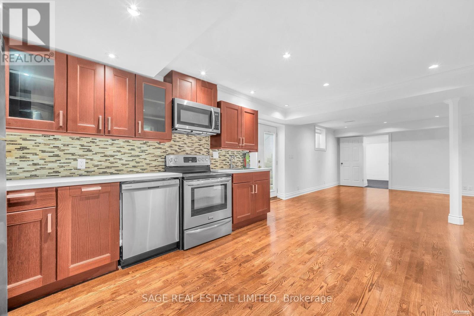 Basement - 53 Don Valley Drive, Toronto, Ontario  M4K 2J1 - Photo 7 - E13191934