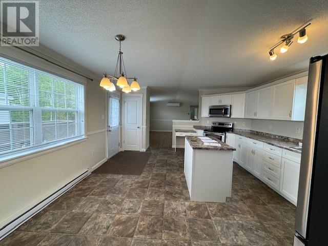 73 Hinton Street, Summerside, Prince Edward Island  C1N 0K8 - Photo 5 - 202612972
