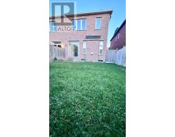 10 BROWN LANE, Whitchurch-Stouffville, Ontario