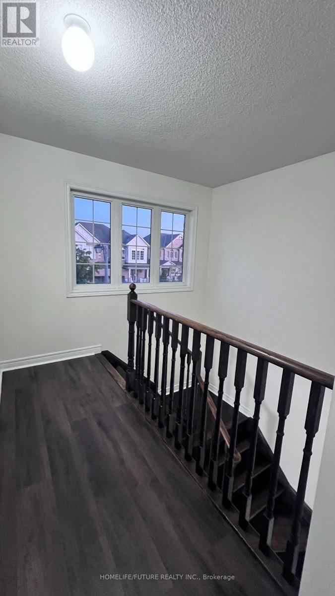 10 Brown Lane, Whitchurch-Stouffville, Ontario  L4A 0V2 - Photo 4 - N13099674