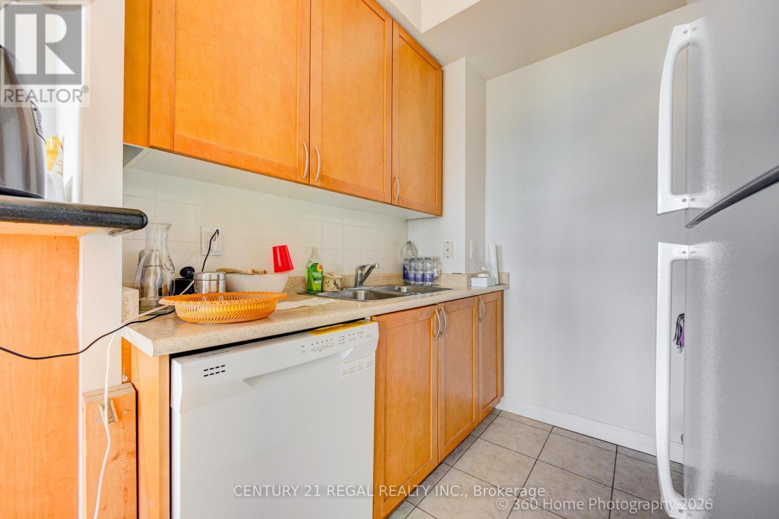3004 - 220 Burnhamthorpe Road, Mississauga, Ontario  L5B 3Y5 - Photo 14 - W13163192