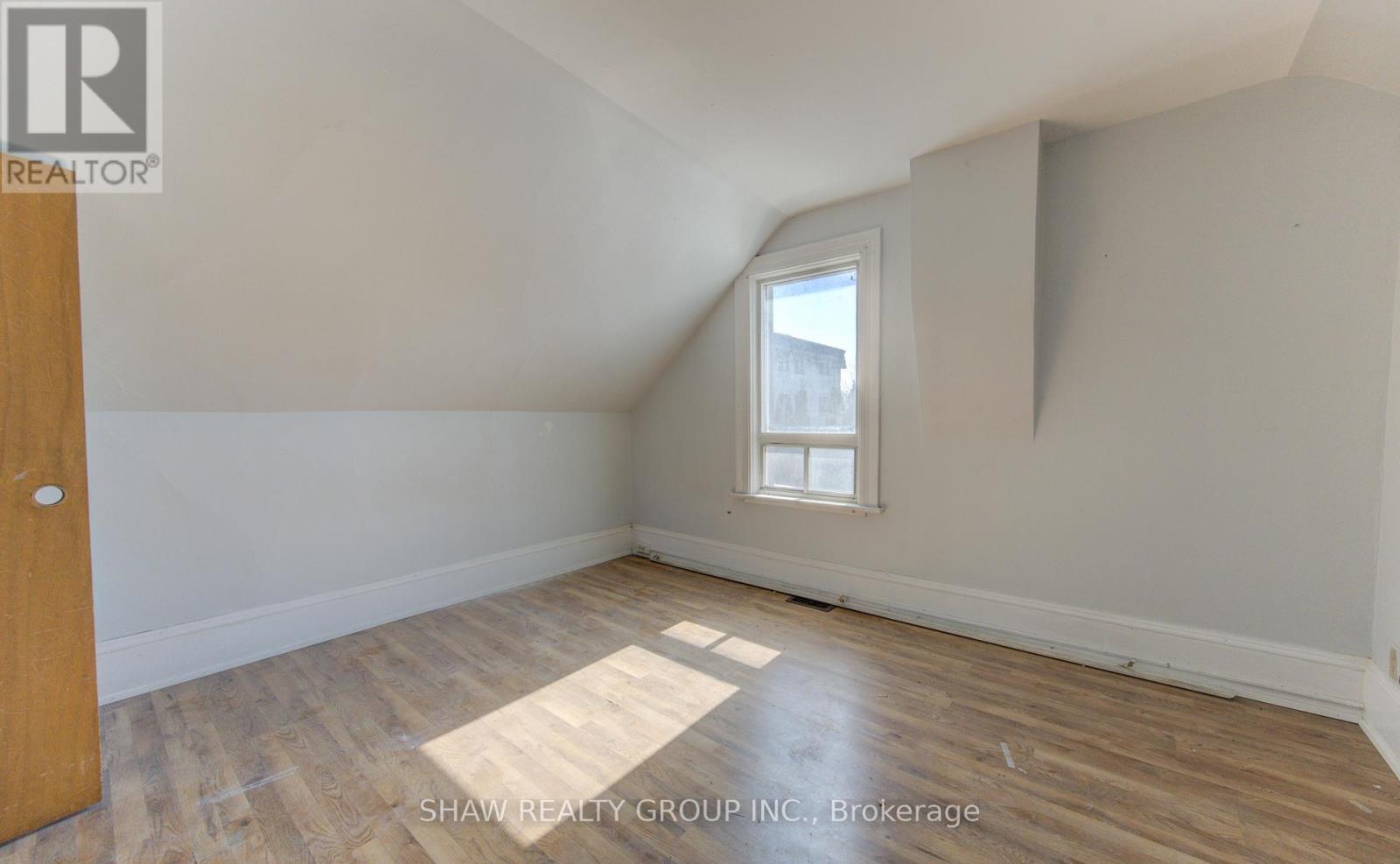 11 Simcoe Street, Cambridge, Ontario  N1R 1N7 - Photo 14 - X12854588