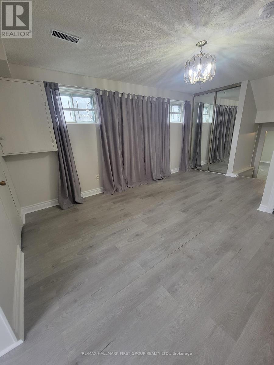 Unit A - 1903 Rosefield Road, Pickering, Ontario  L1V 3K2 - Photo 4 - E13211806