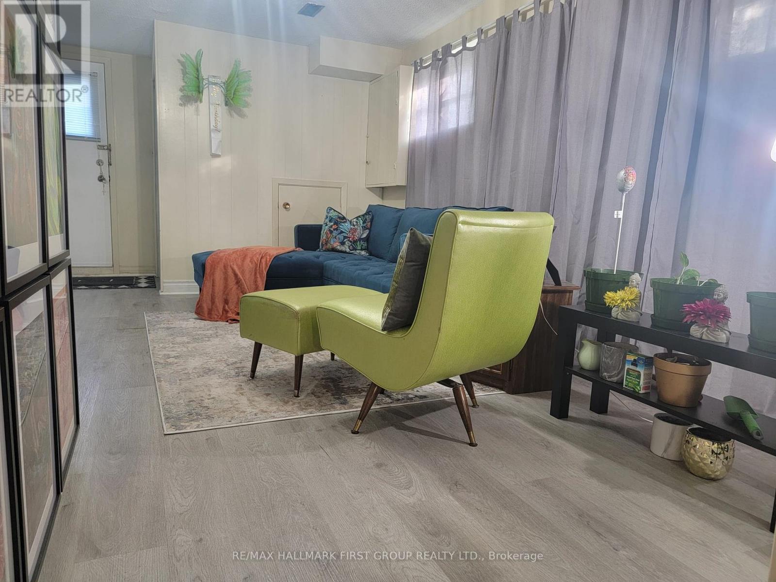 Unit A - 1903 Rosefield Road, Pickering, Ontario  L1V 3K2 - Photo 6 - E13211806