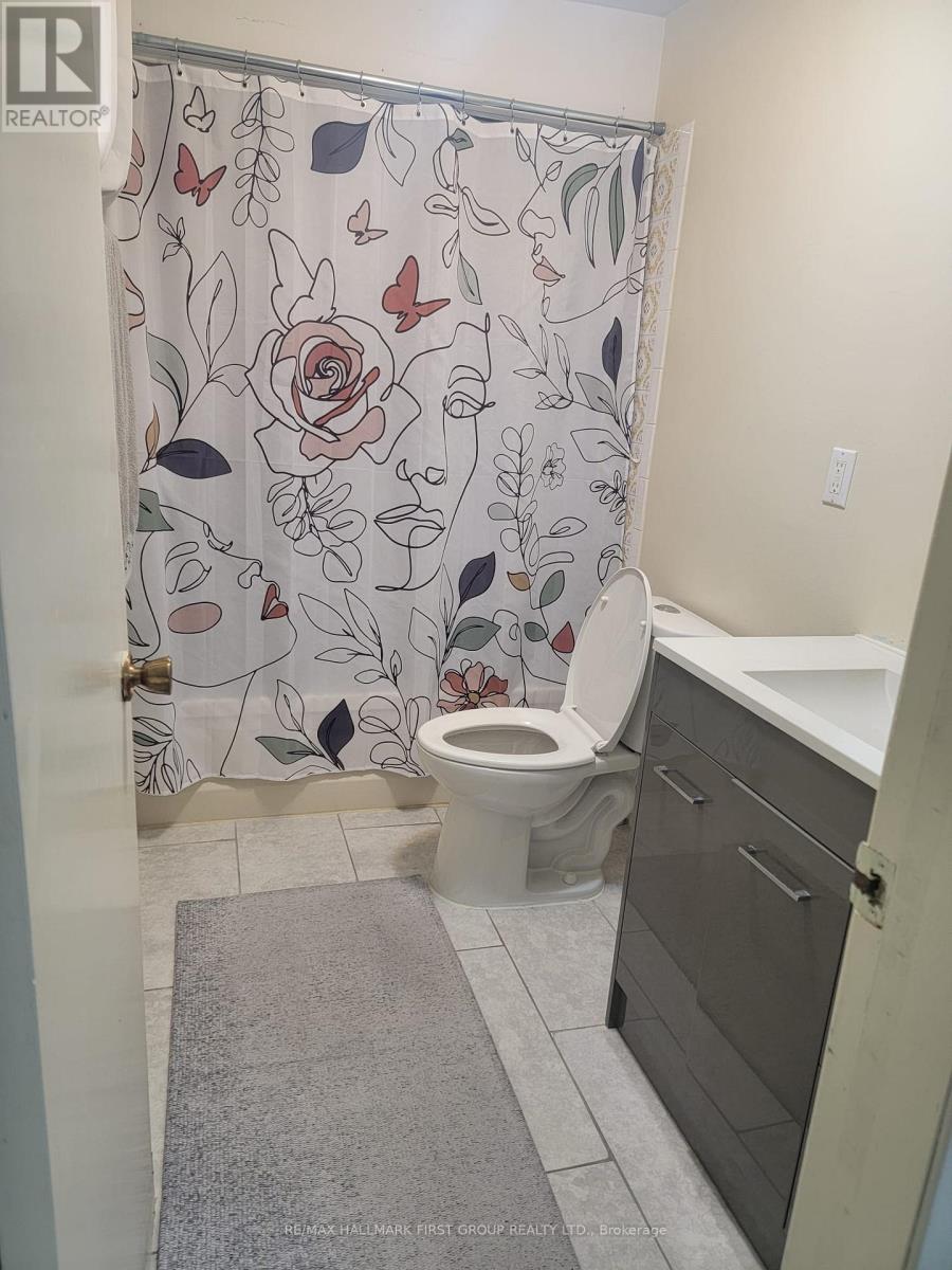 Unit A - 1903 Rosefield Road, Pickering, Ontario  L1V 3K2 - Photo 15 - E13211806