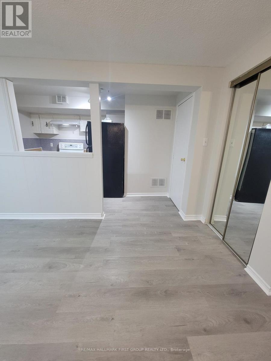 Unit A - 1903 Rosefield Road, Pickering, Ontario  L1V 3K2 - Photo 16 - E13211806