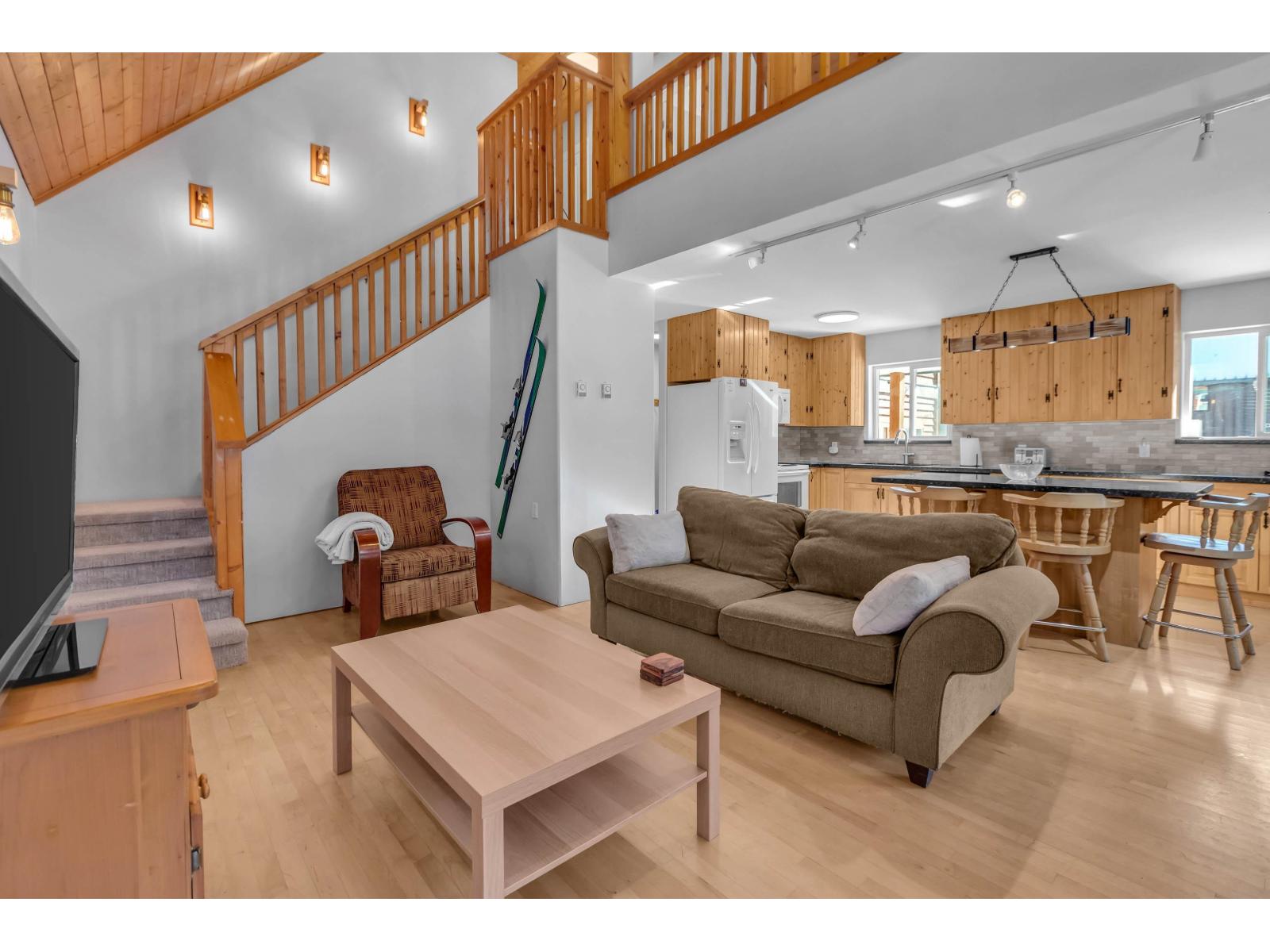 47075 Snowmist Drive, Agassiz, British Columbia  V0M 1A1 - Photo 6 - R3130862