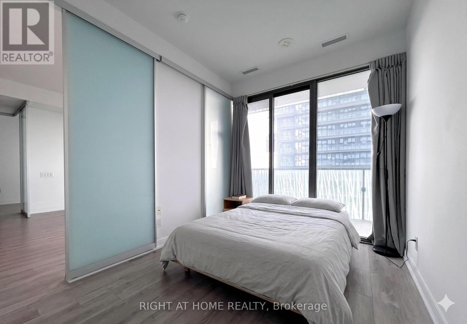 3813 - 50 Charles St E Street, Toronto, Ontario  M4Y 0C3 - Photo 12 - C13228150