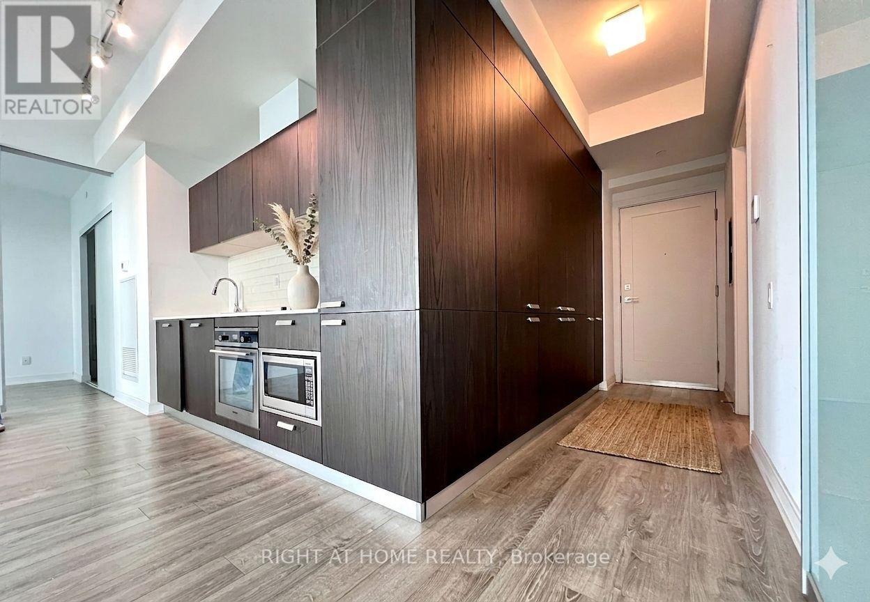 3813 - 50 Charles St E Street, Toronto, Ontario  M4Y 0C3 - Photo 7 - C13228150
