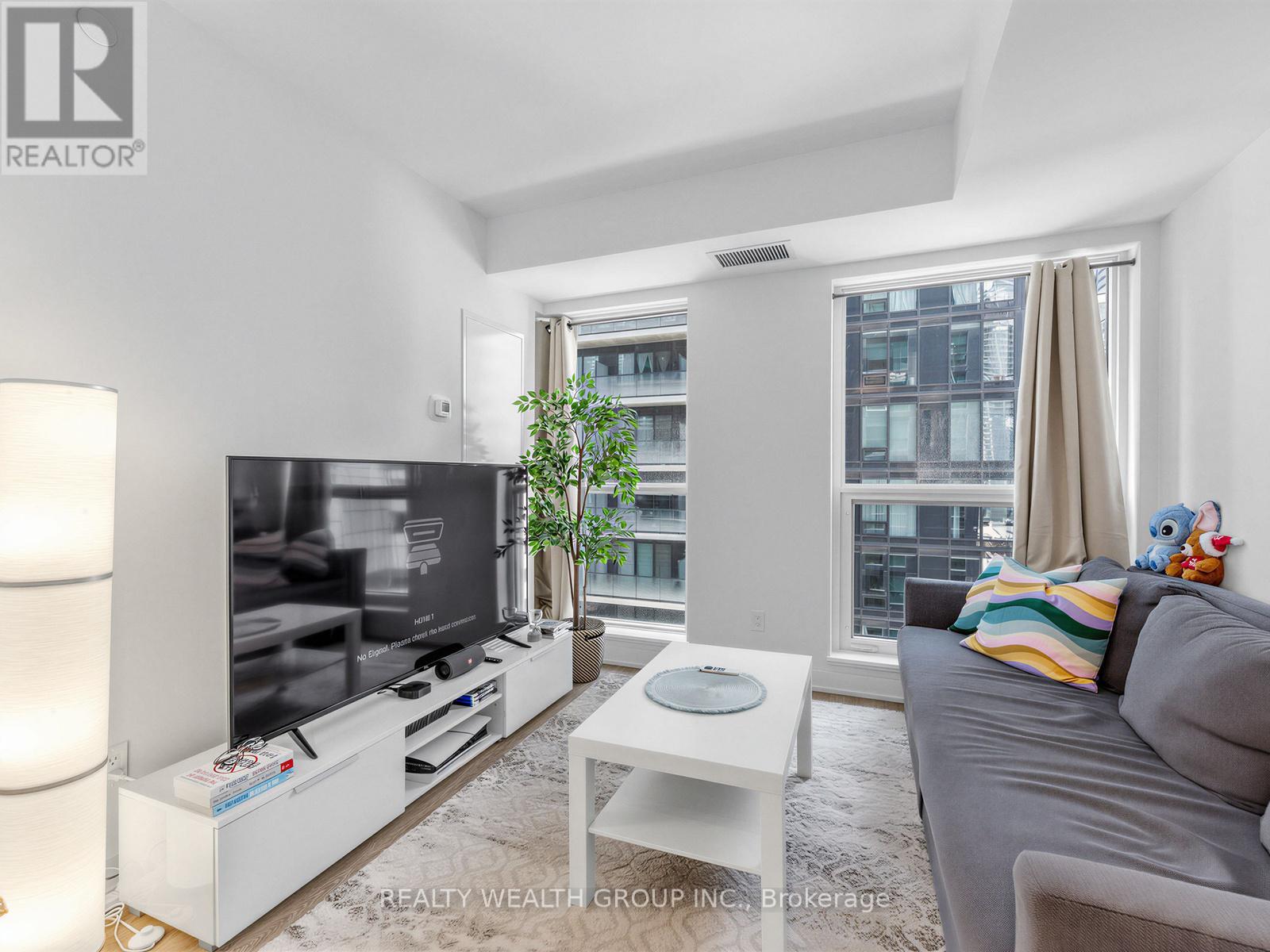 1305 - 327 King Street W, Toronto, Ontario  M5V 0W7 - Photo 6 - C13228248