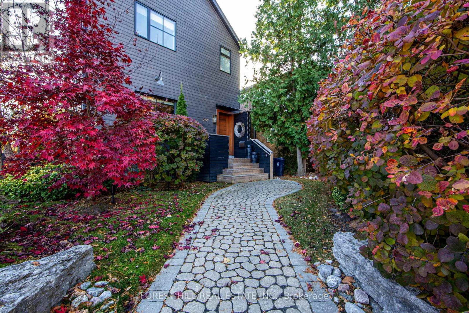 257 Manor Road E, Toronto, Ontario  M4S 1S1 - Photo 2 - C13228316