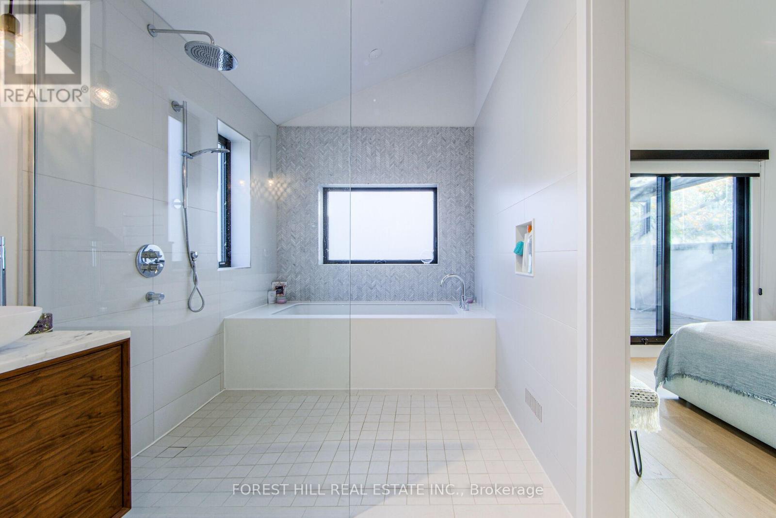 257 Manor Road E, Toronto, Ontario  M4S 1S1 - Photo 32 - C13228316