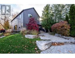 257 MANOR ROAD E, Toronto, Ontario