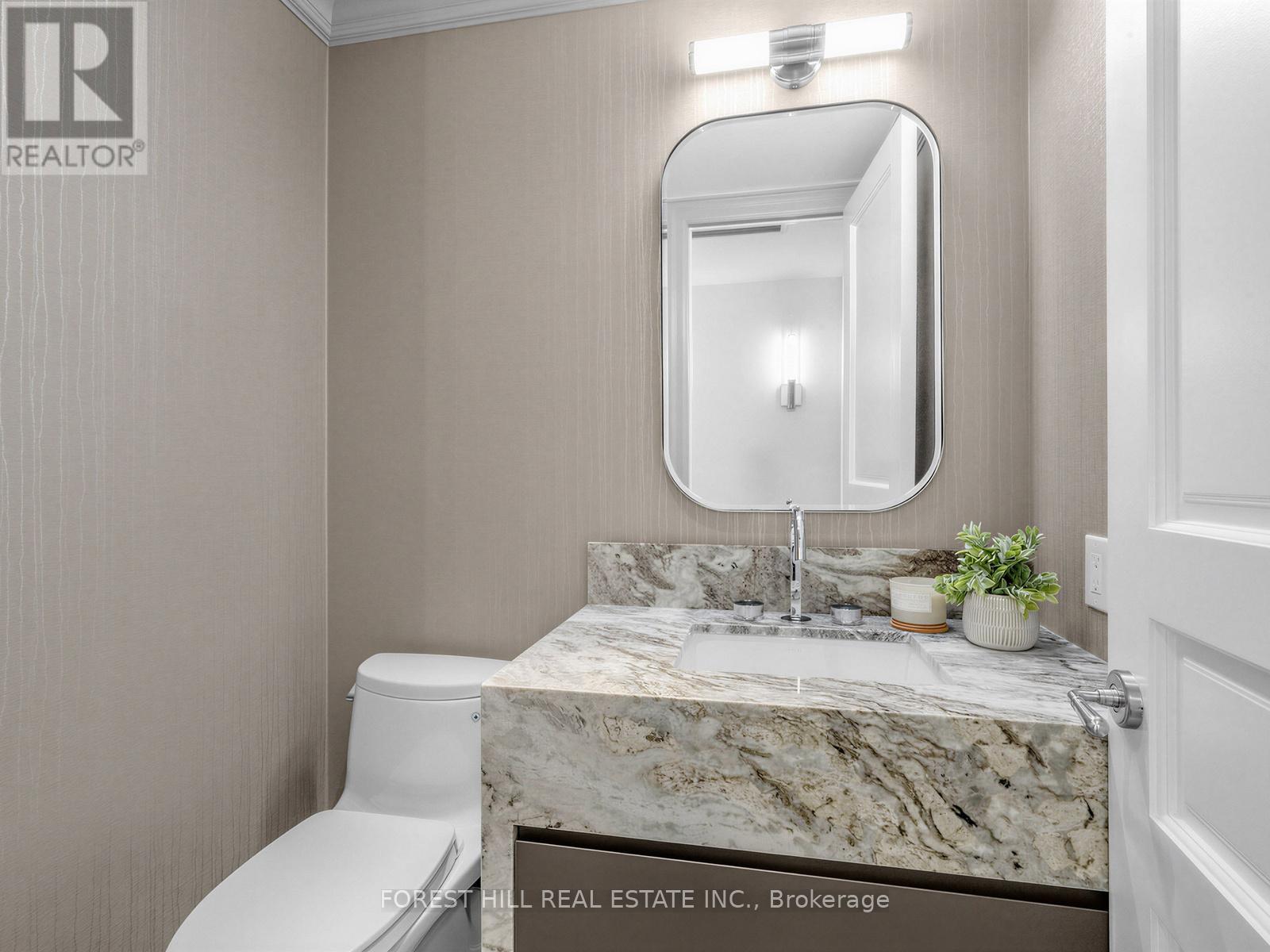 1204 - 155 ST CLAIR AVENUE W Toronto (Casa Loma), ON M4V 0A1
