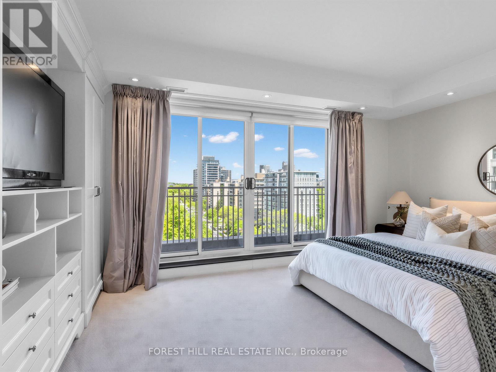 1204 - 155 ST CLAIR AVENUE W Toronto (Casa Loma), ON M4V 0A1