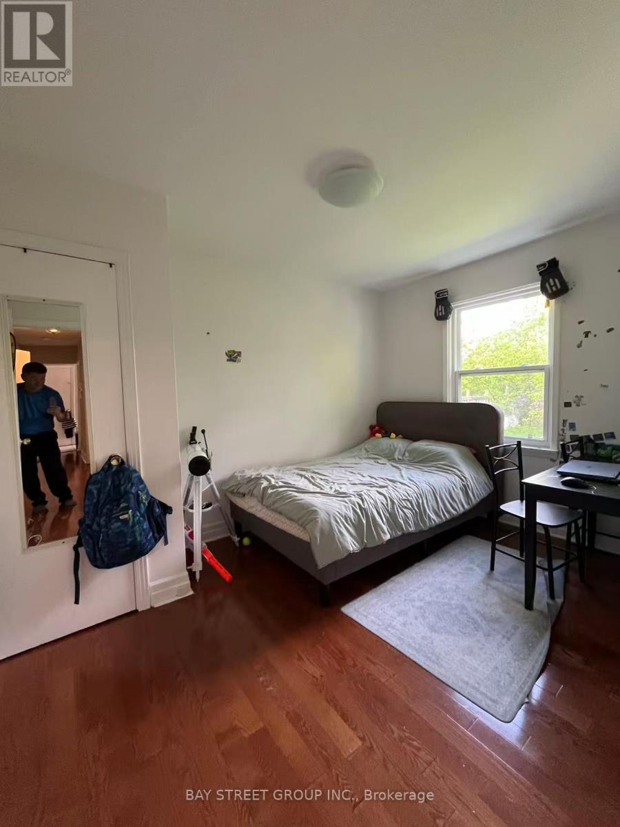 31 Kenton Drive, Toronto, Ontario  M2R 2H6 - Photo 11 - C13228342