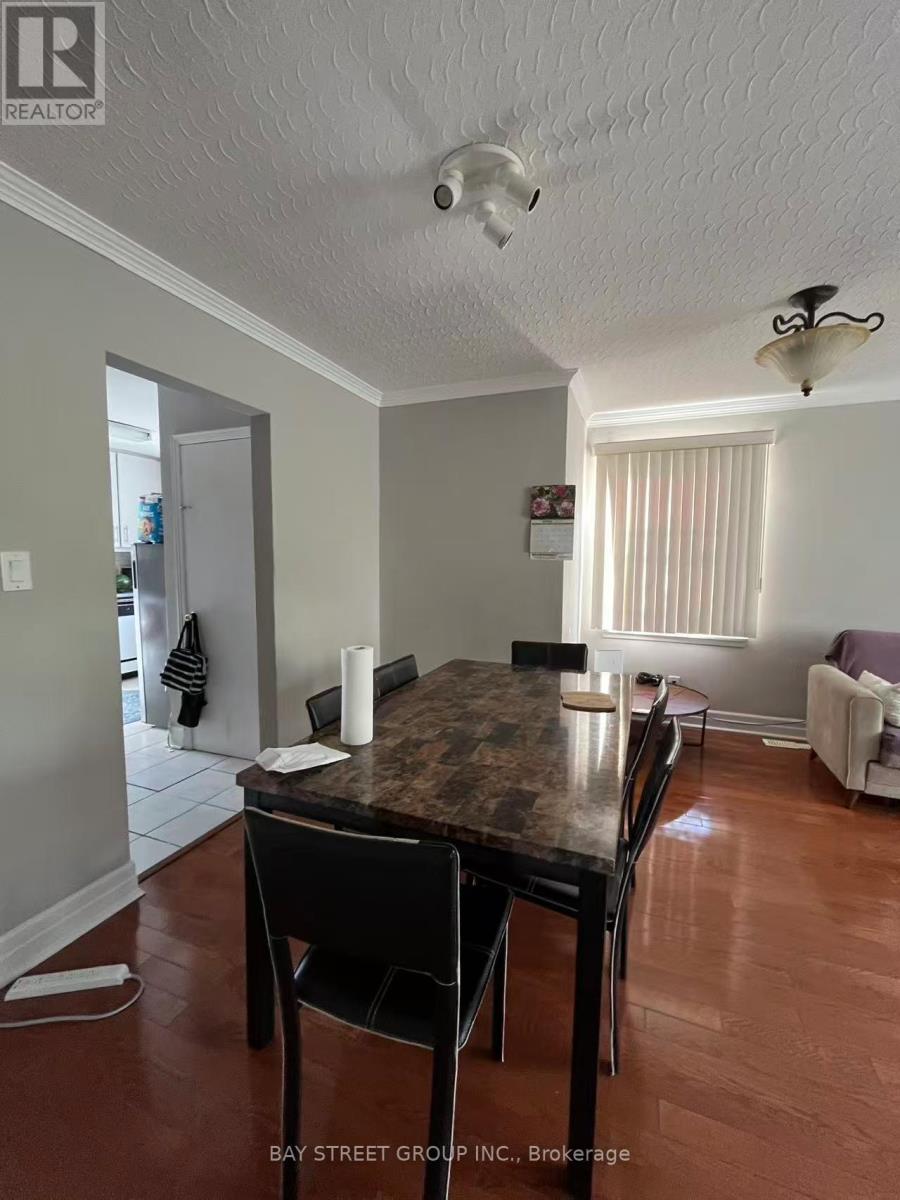31 Kenton Drive, Toronto, Ontario  M2R 2H6 - Photo 22 - C13228342