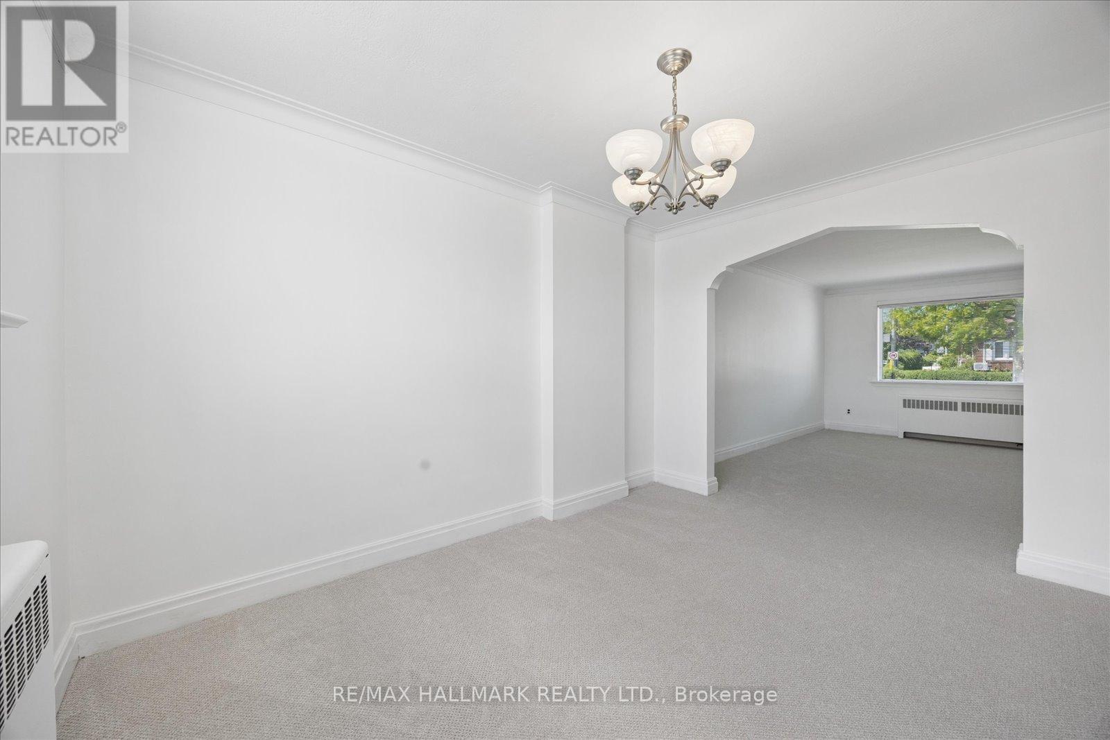 483 Cosburn Avenue, Toronto, Ontario  M4J 2N6 - Photo 11 - E13228194