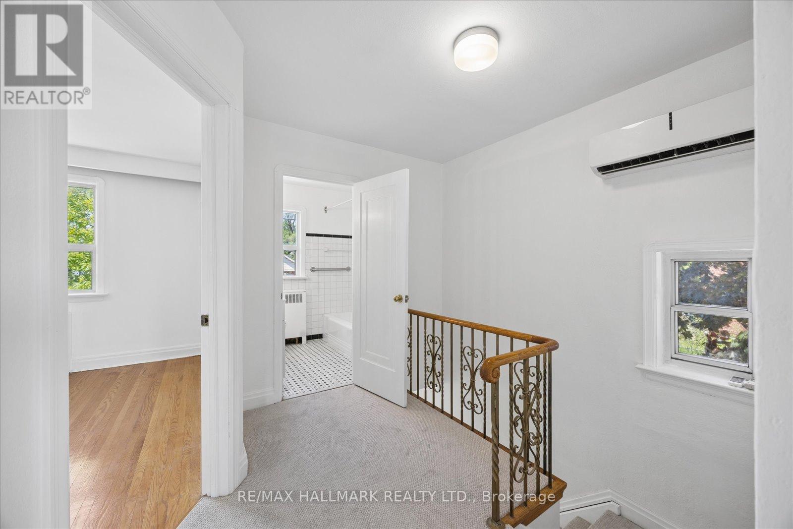 483 Cosburn Avenue, Toronto, Ontario  M4J 2N6 - Photo 18 - E13228194