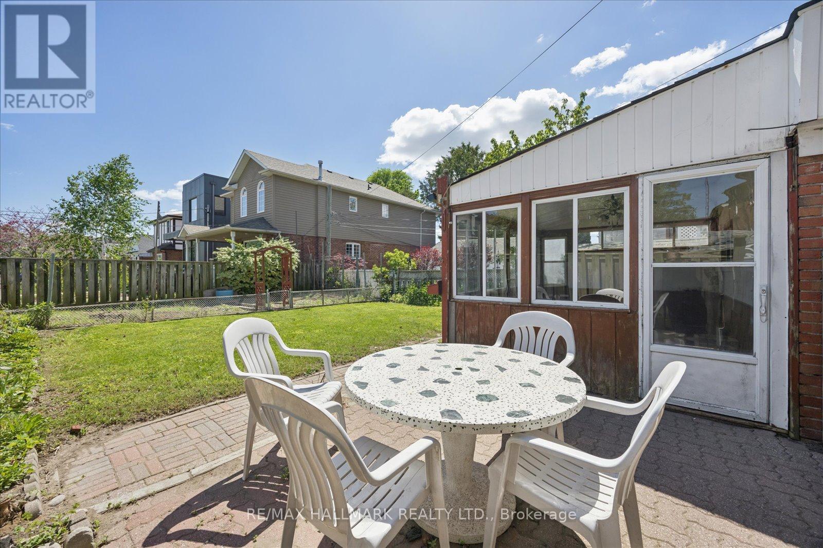 483 Cosburn Avenue, Toronto, Ontario  M4J 2N6 - Photo 40 - E13228194